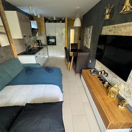 Apartment Astra With Private Parking Split Exterior foto