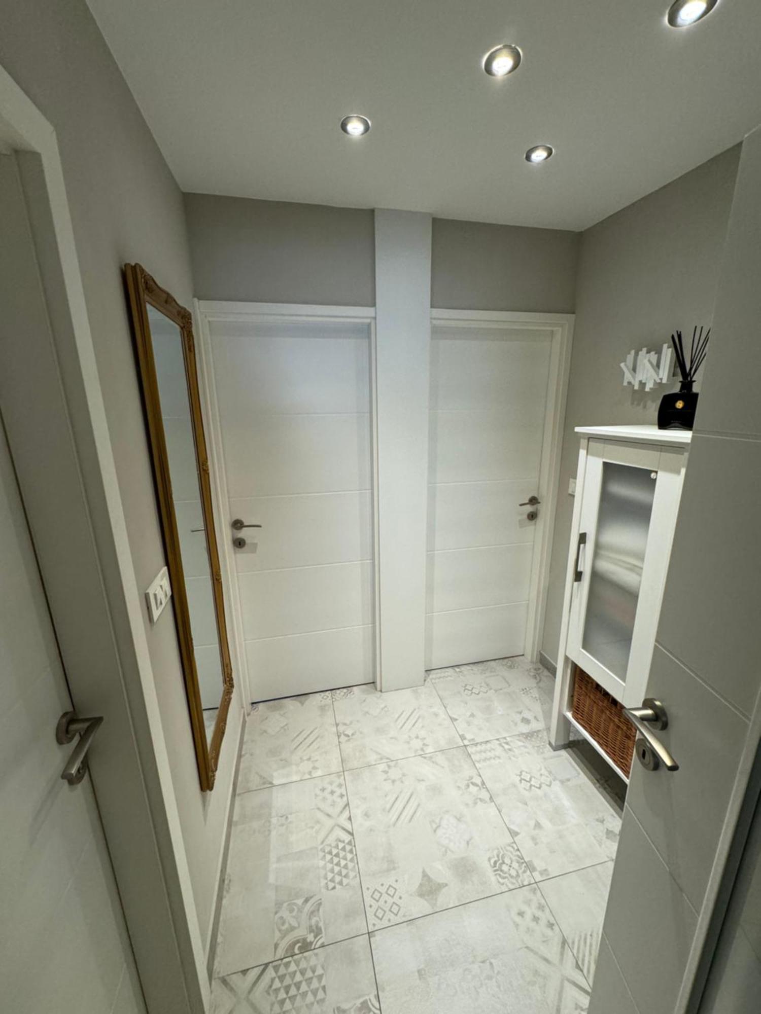 Apartment Astra With Private Parking Split Exterior foto
